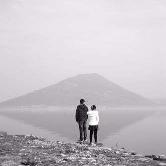 迷惘的湖岸